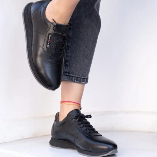 تفاوت کفش چرم با کفش‌های پارچه‌ای و پلاستیکی